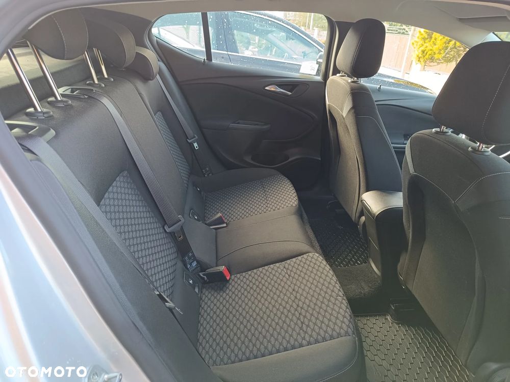 Opel Astra 1.2 T Business Elegance S&S - 14