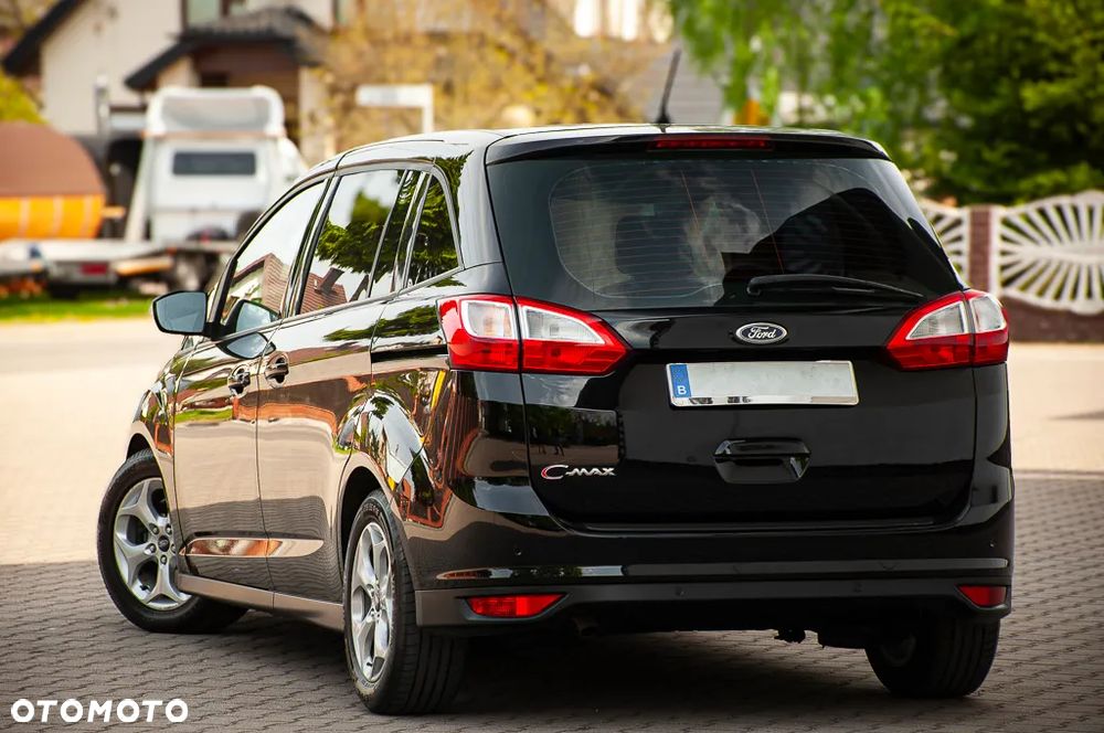 Ford Grand C-MAX - 9