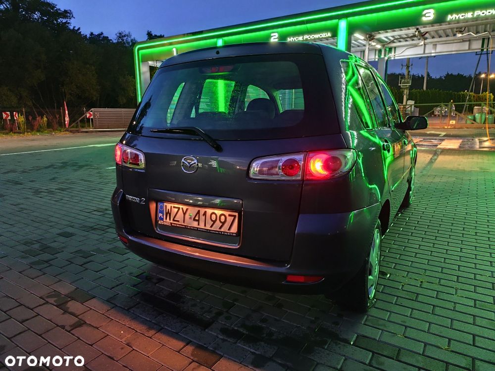 Mazda 2 2007 photo 2