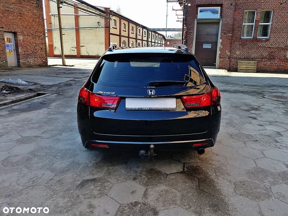 Honda Accord 2.0 Executive - 9