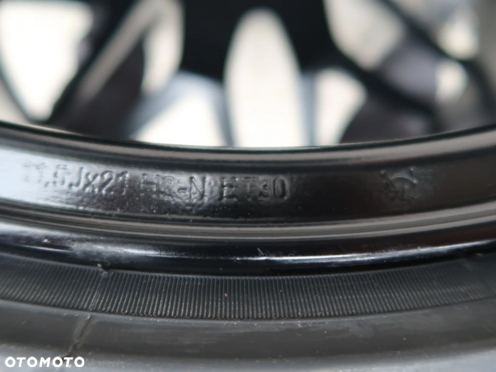 Koła zimowe Mercedes 4 Door AMG GT 4 Door  W290 21" PIRELLI - 23