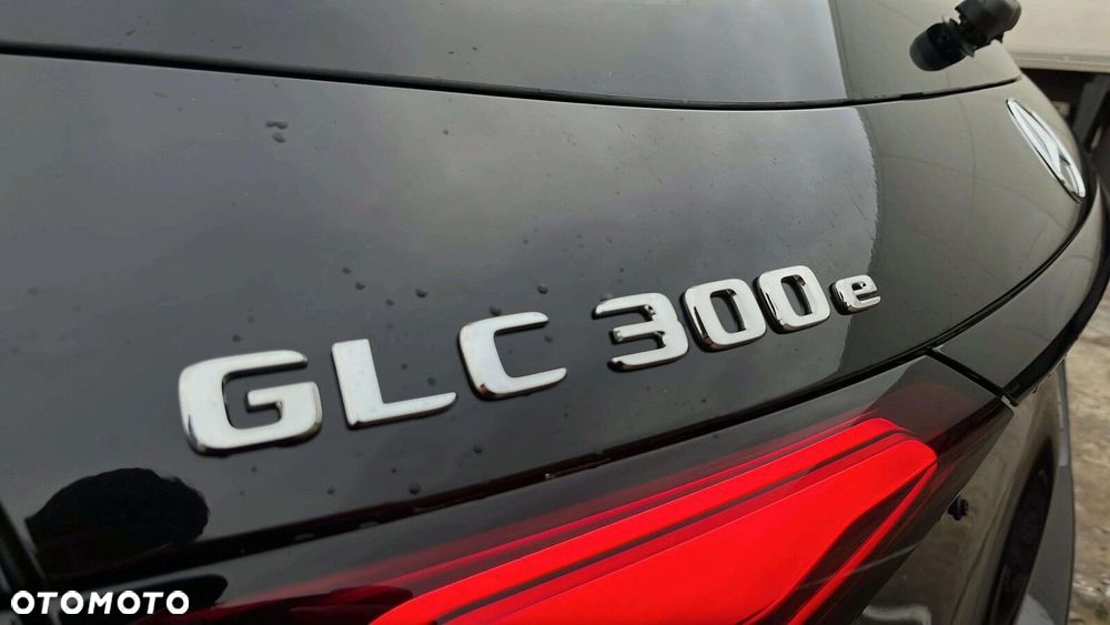 Mercedes-Benz GLC - 22