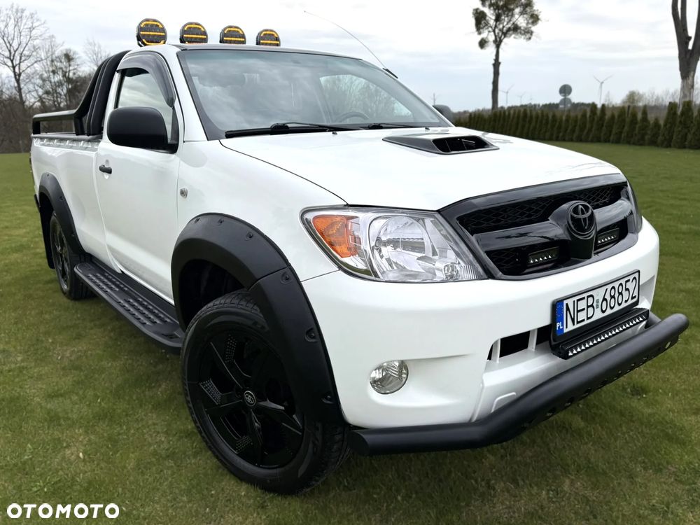 Toyota Hilux - 14