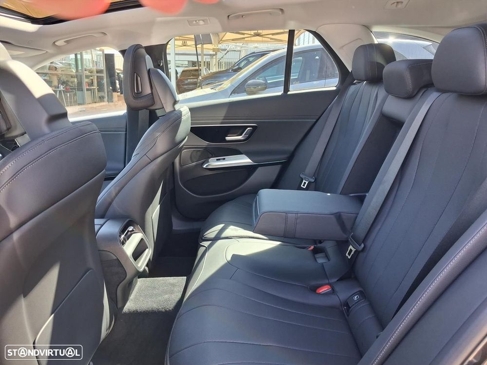 Mercedes-Benz E 300 - 12