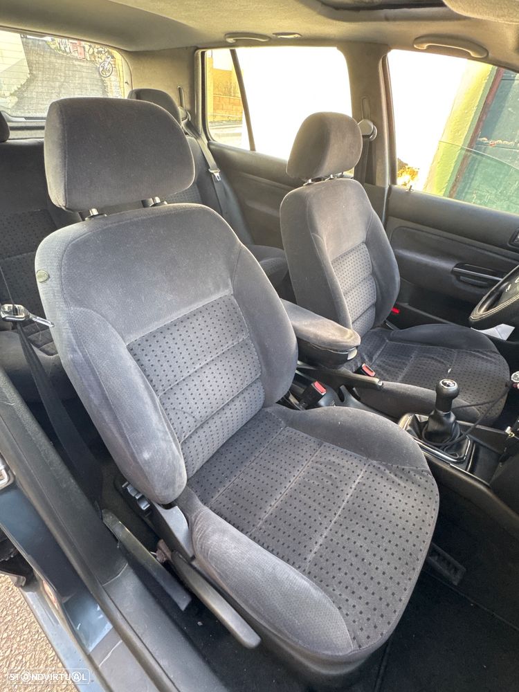 VW Golf 1.4i Confortline JE - 8