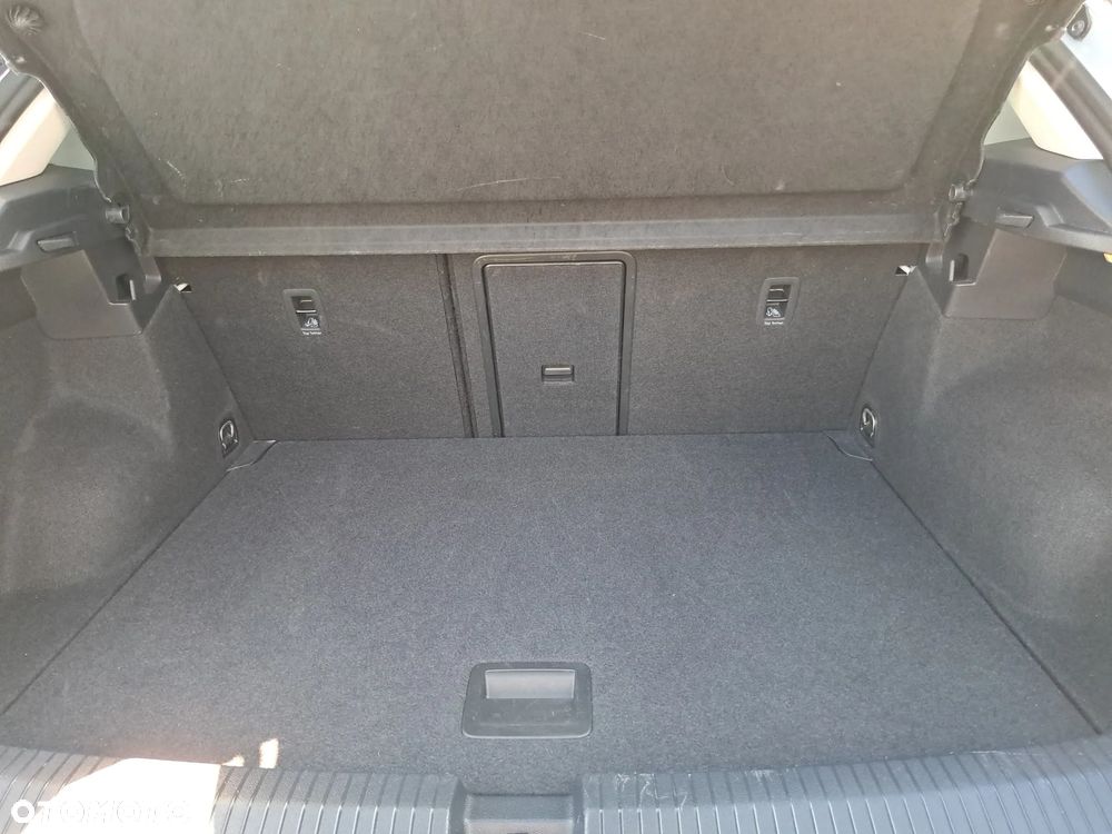 Volkswagen T-Roc 1.0 TSI - 12