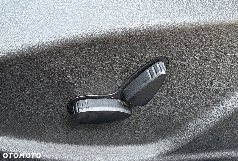 Ford Focus 2.0 TDCi Trend Sport - 31