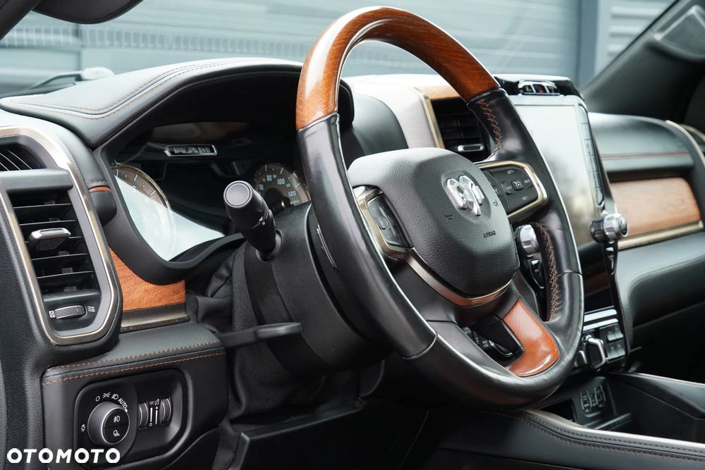 RAM 1500 5.7 Crew Cab Longhorn - 19