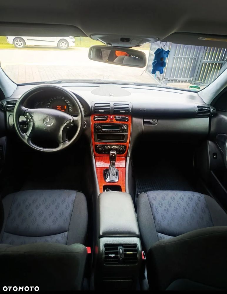Mercedes-Benz Klasa C - 23