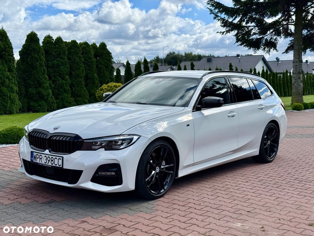 BMW Seria 3 330i M Sport sport - 1