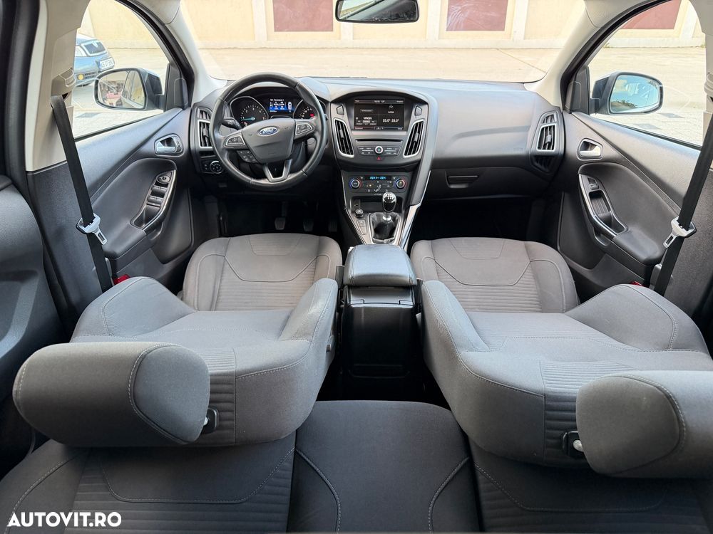 Ford Focus 1.5 TDCi Titanium - 11