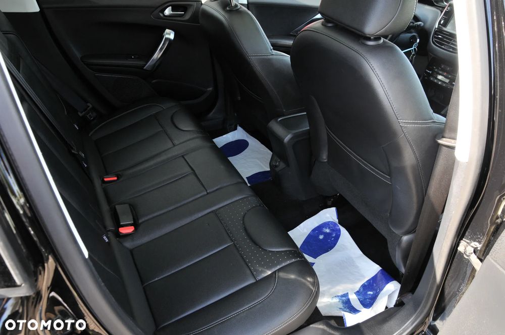 Peugeot 2008 PureTech 130 Stop&Start Allure - 24