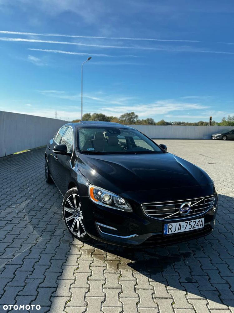 Volvo S60 - 1