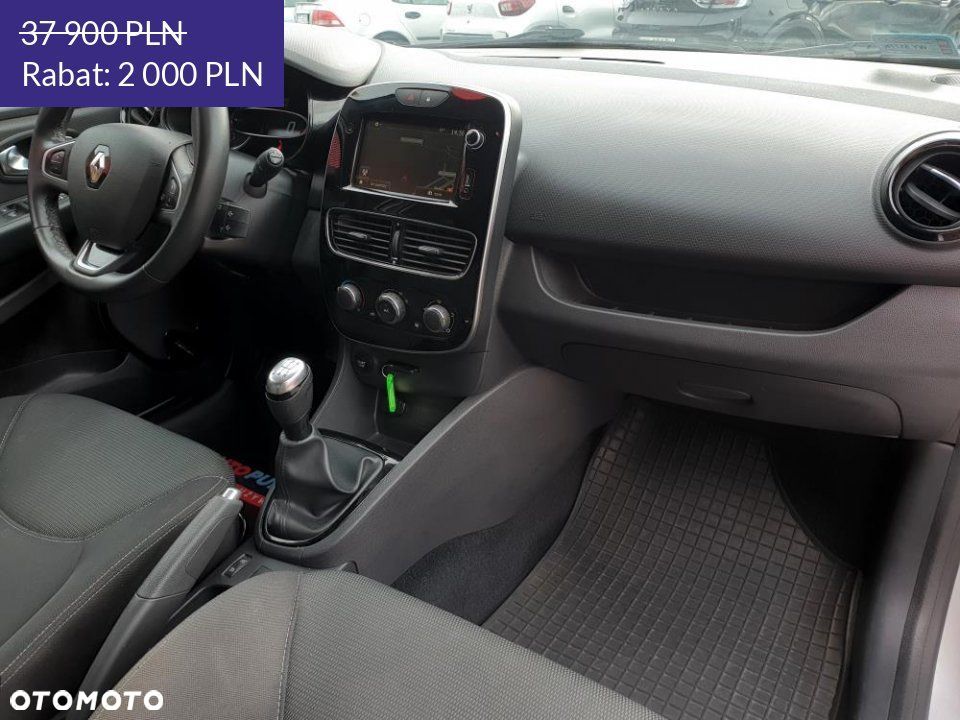 Renault Clio - 11