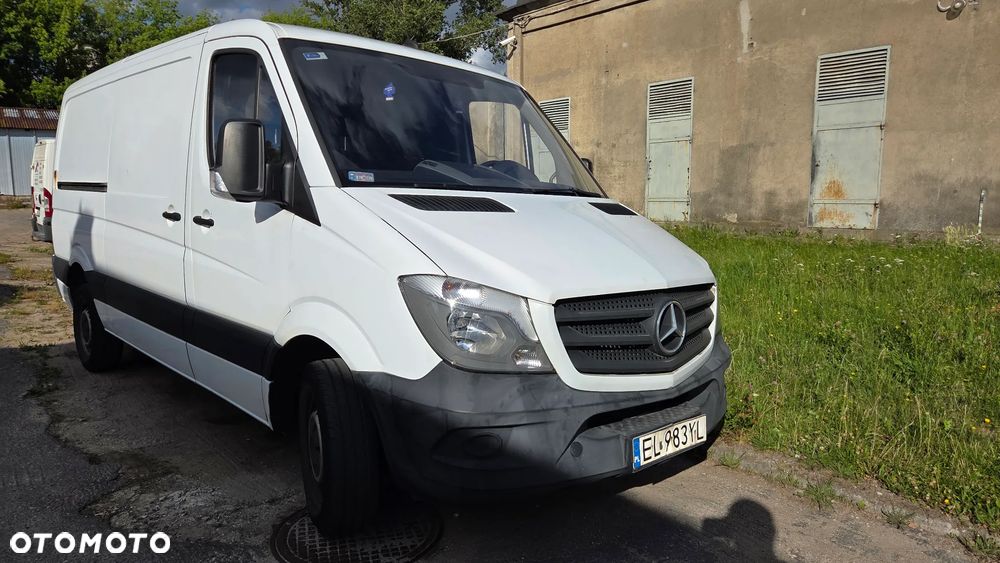 Mercedes-Benz Sprinter - 2