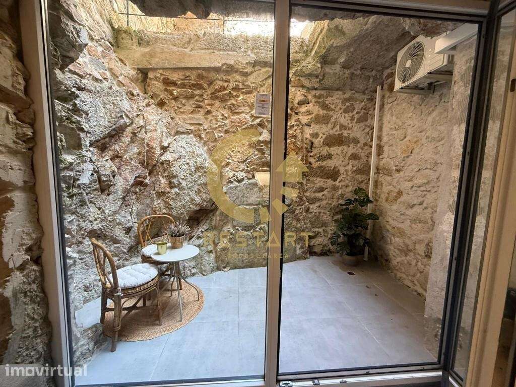 Apartamento T1 Renovado com Terraço e Licença AL com excelente localiz - Grande imagem: 4/26