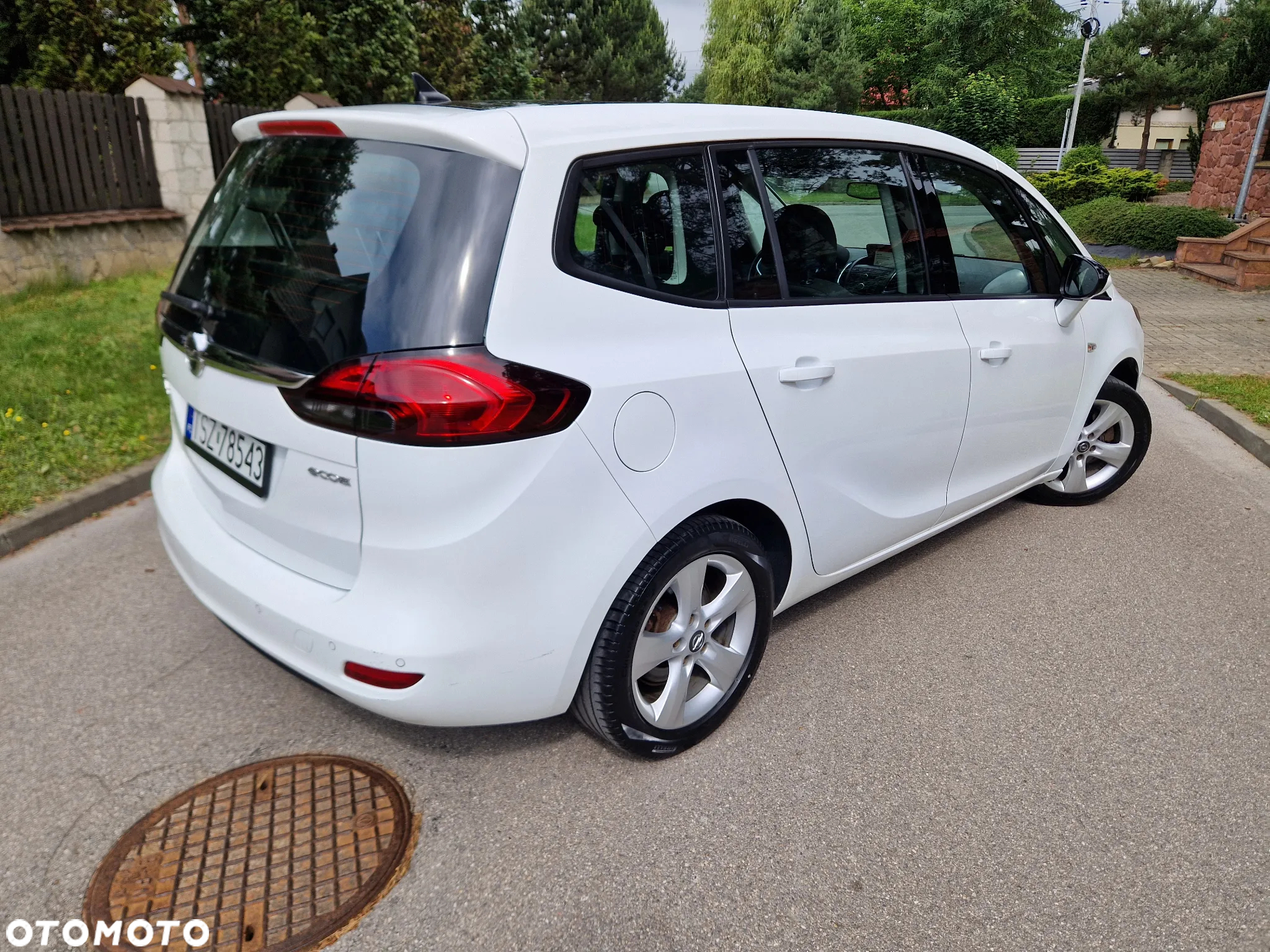 Opel Zafira 1.6 T SIDI Cosmo S&S - 4