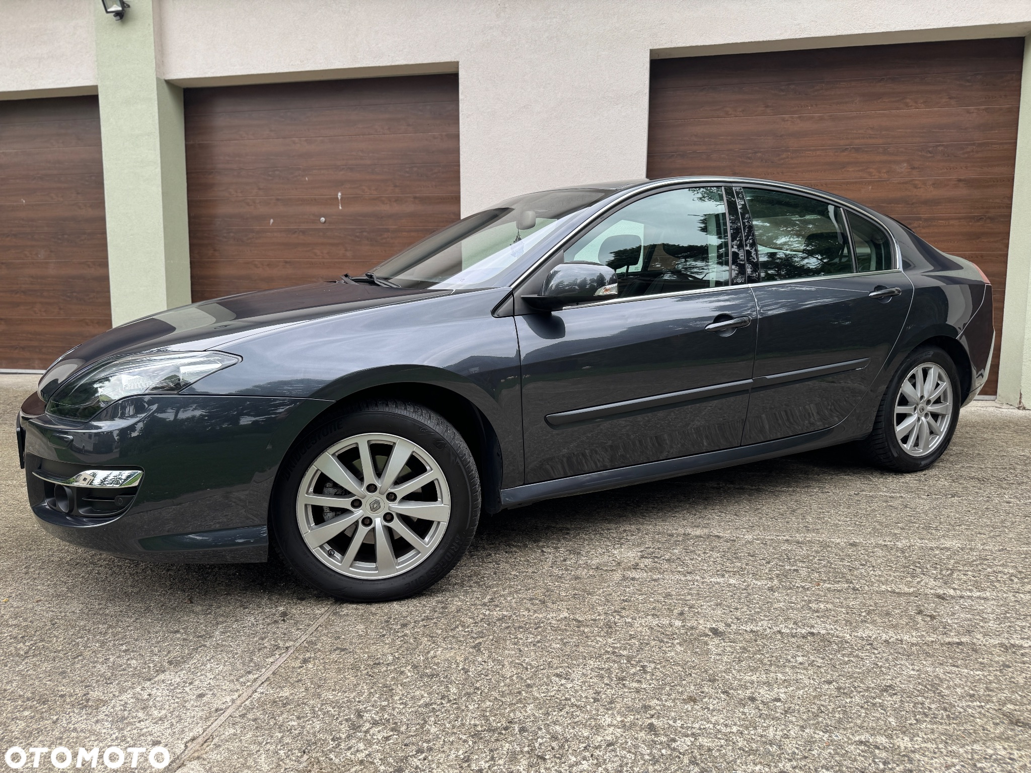 Renault Laguna dCi 180 FAP Initiale - 7
