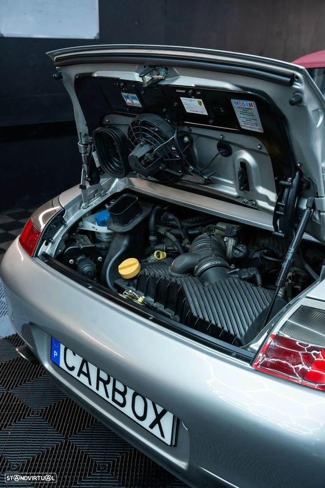 Porsche 911 Série F - 13
