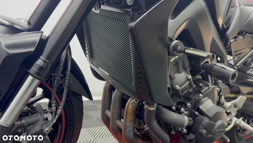 Yamaha MT - 22