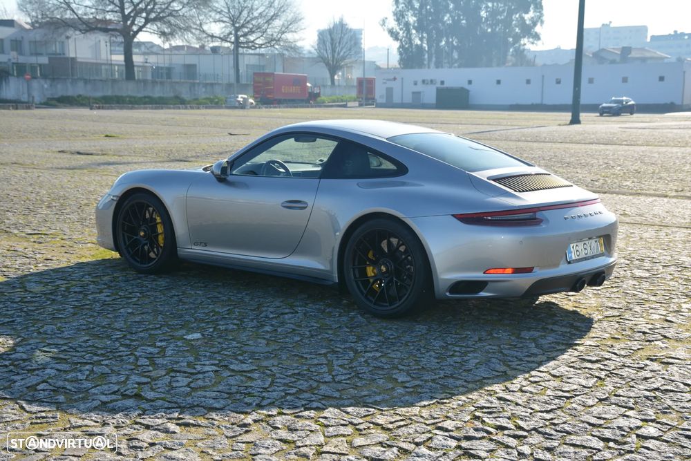 Porsche 911 Série F - 5