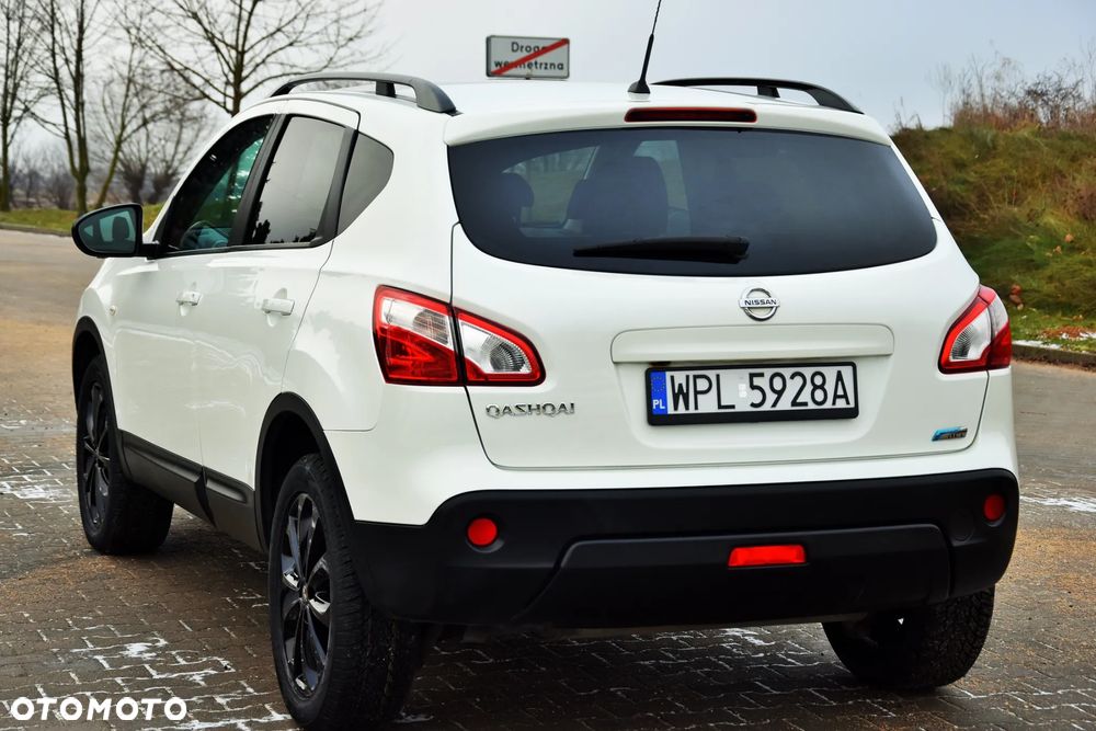 Nissan Qashqai 1.6 dCi DPF tekna - 8