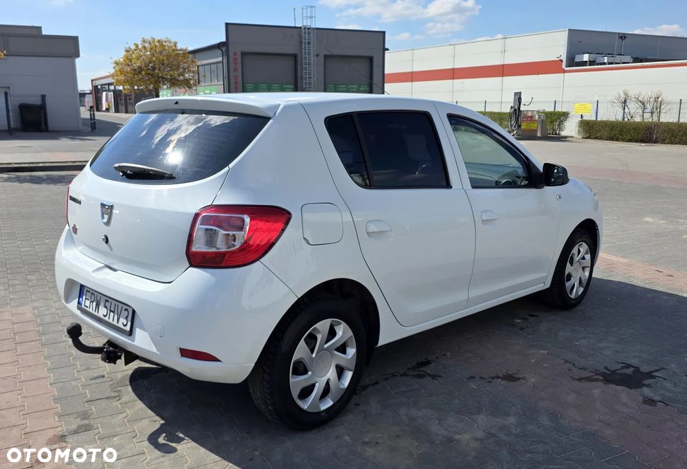 Dacia Sandero 1.2 16V 75 Laureate - 4