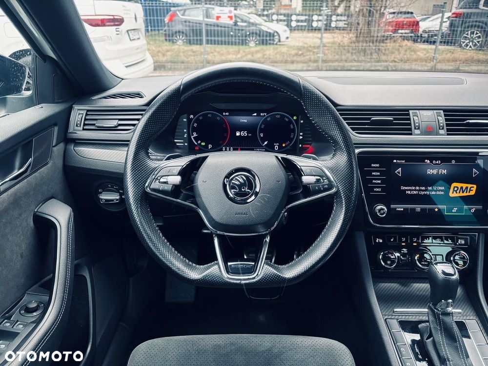 Skoda Superb 2.0 TDI SCR 4x4 Sportline DSG - 23