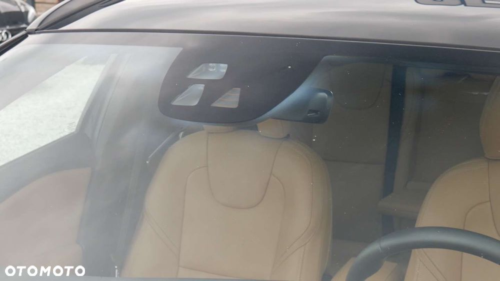 Volvo V40 Cross Country - 29