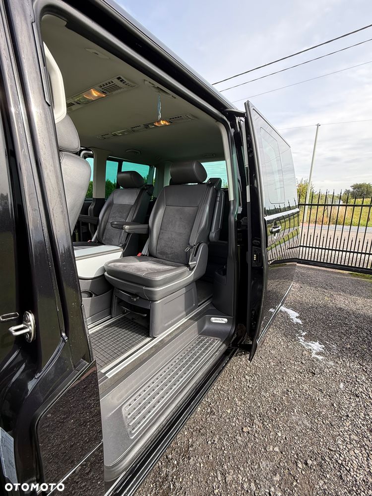 Volkswagen Multivan - 29