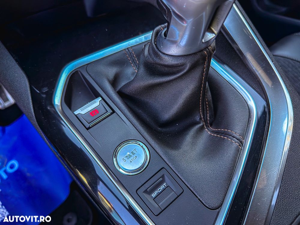 Peugeot 3008 1.2 PureTech Turbo S&S GT-Line - 15