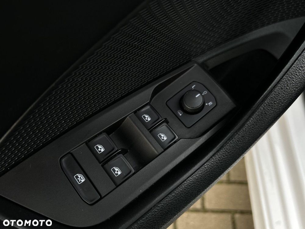 Skoda Octavia 1.5 TSI ACT Ambition - 11