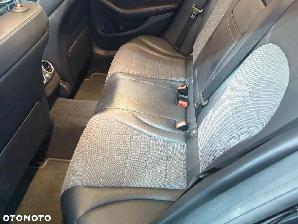 Mercedes-Benz Klasa C 200 d 9G-TRONIC - 8