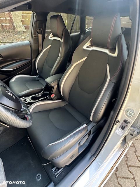Toyota Corolla 2.0 GR Sport - 38