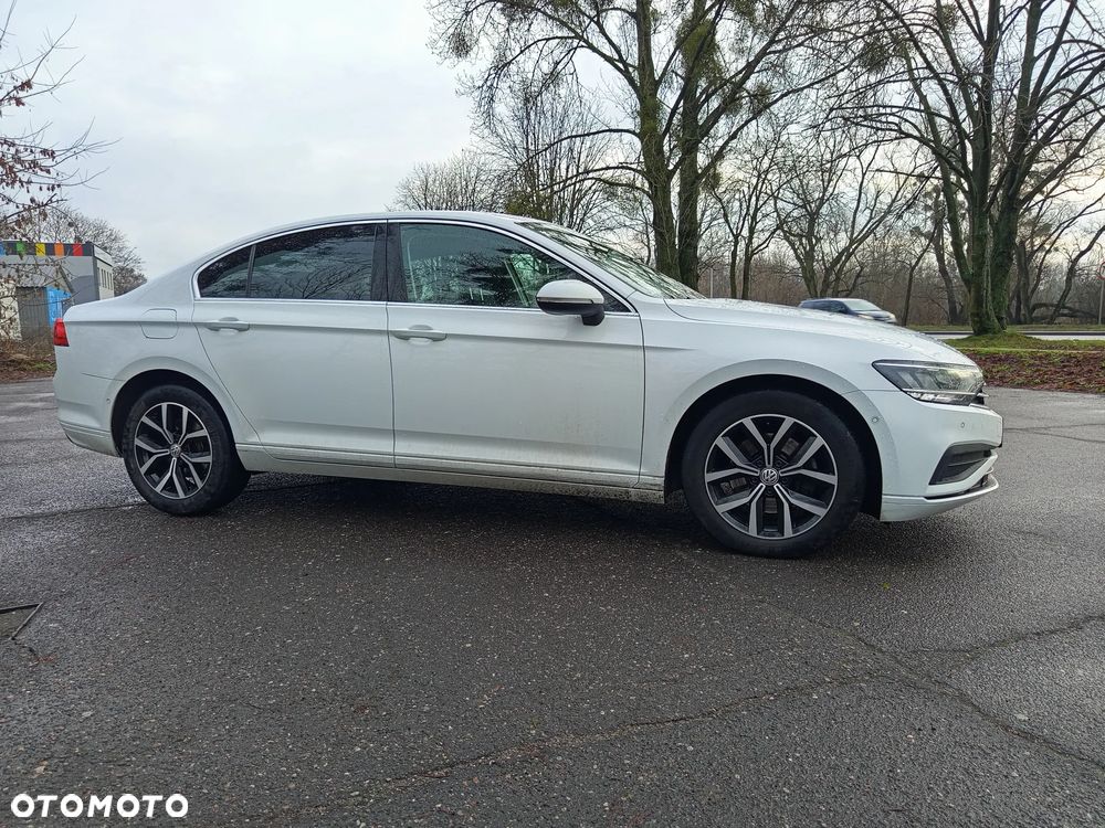 Volkswagen Passat 2.0 TDI Business DSG - 5