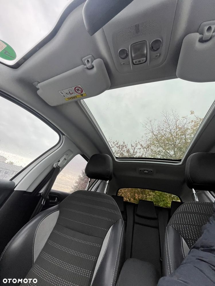 Peugeot 2008 1.2 Pure Tech GPF Allure S&S - 16