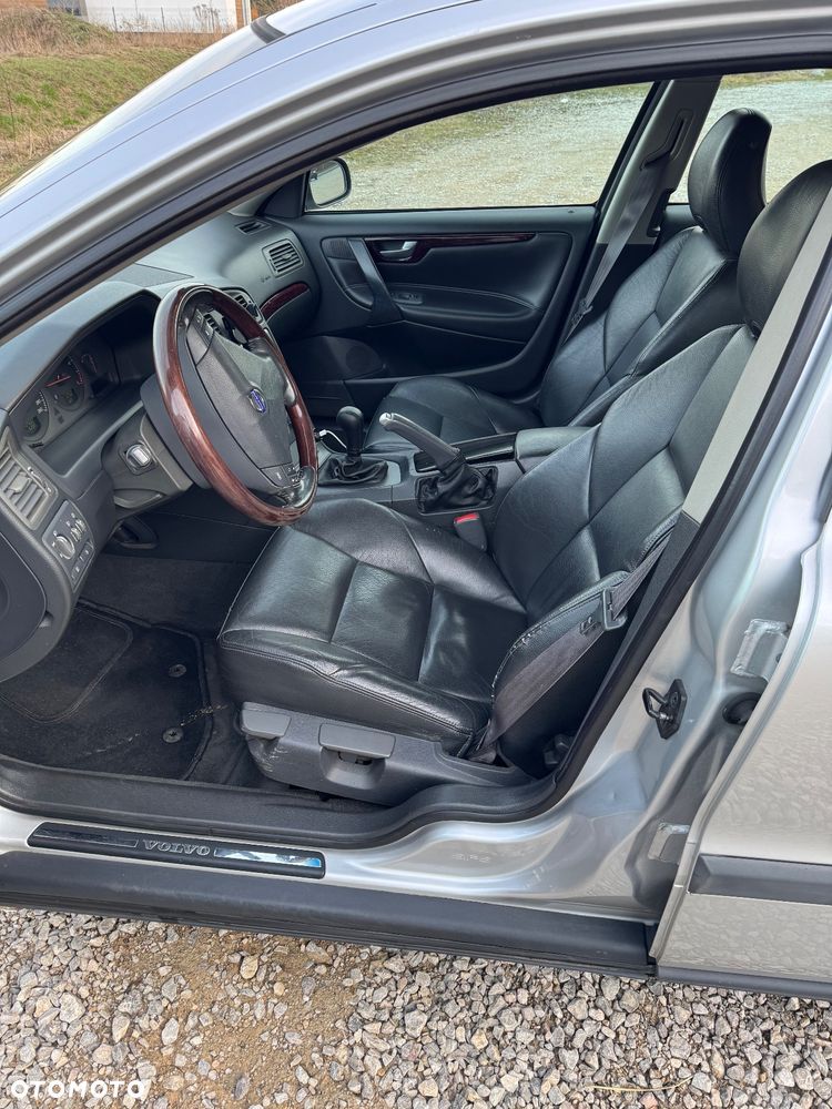 Volvo S60 2.4 D - 12