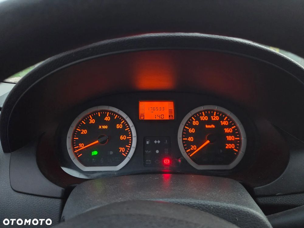 Dacia Logan - 25