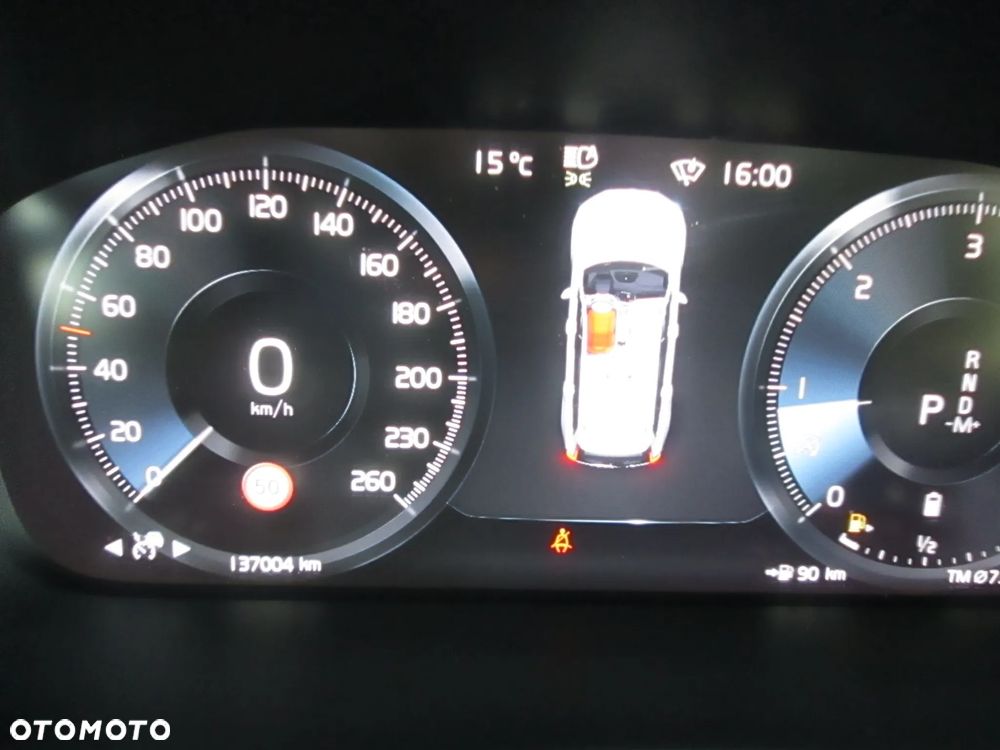 Volvo XC 90 B5 D AWD Geartronic Momentum Pro - 12