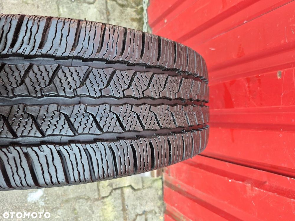 Koło 16" Proace Vivaro Jumpy Expert 9851921877 Continental - 9
