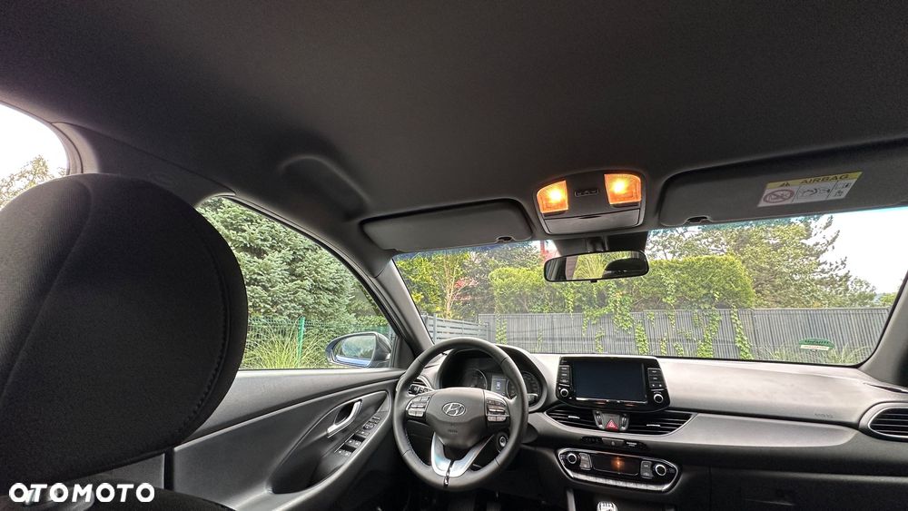 Hyundai i30 1.6 CRDi BlueDrive Premium DCT - 10