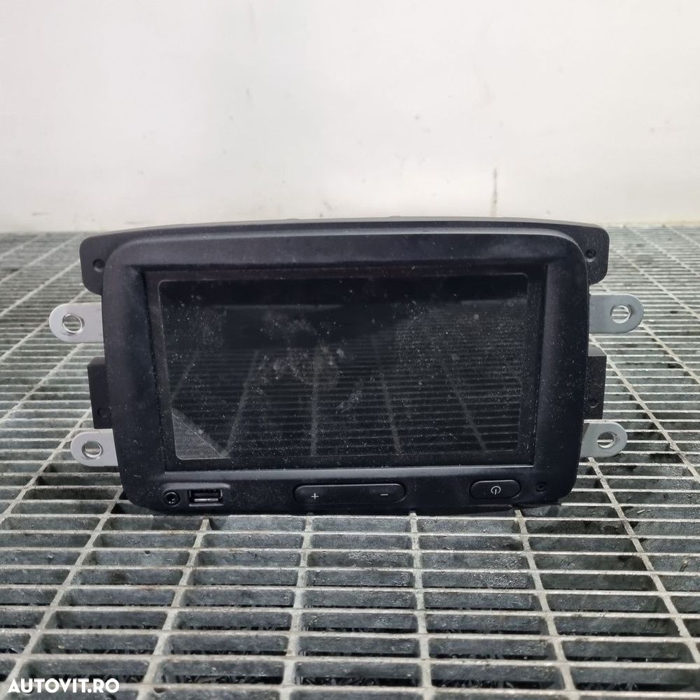 Navigatie Dacia Duster II 2019 - 2021 (1520) 281155231R - 1