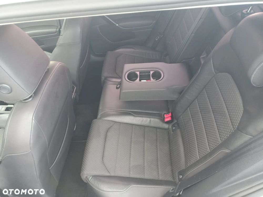 Volkswagen Golf 1.6 TDI DPF Comfortline - 13