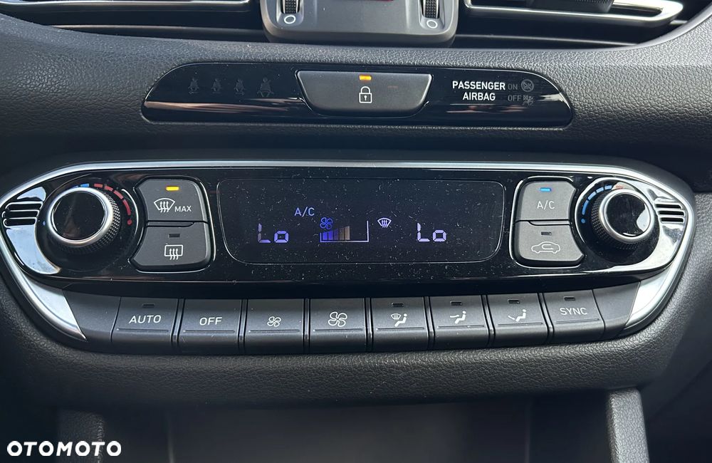 Hyundai i30 1.0 T-GDI Smart - 24