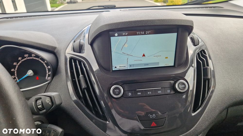 Ford Tourneo Courier 1.0 EcoBoost S&S Titanium - 14