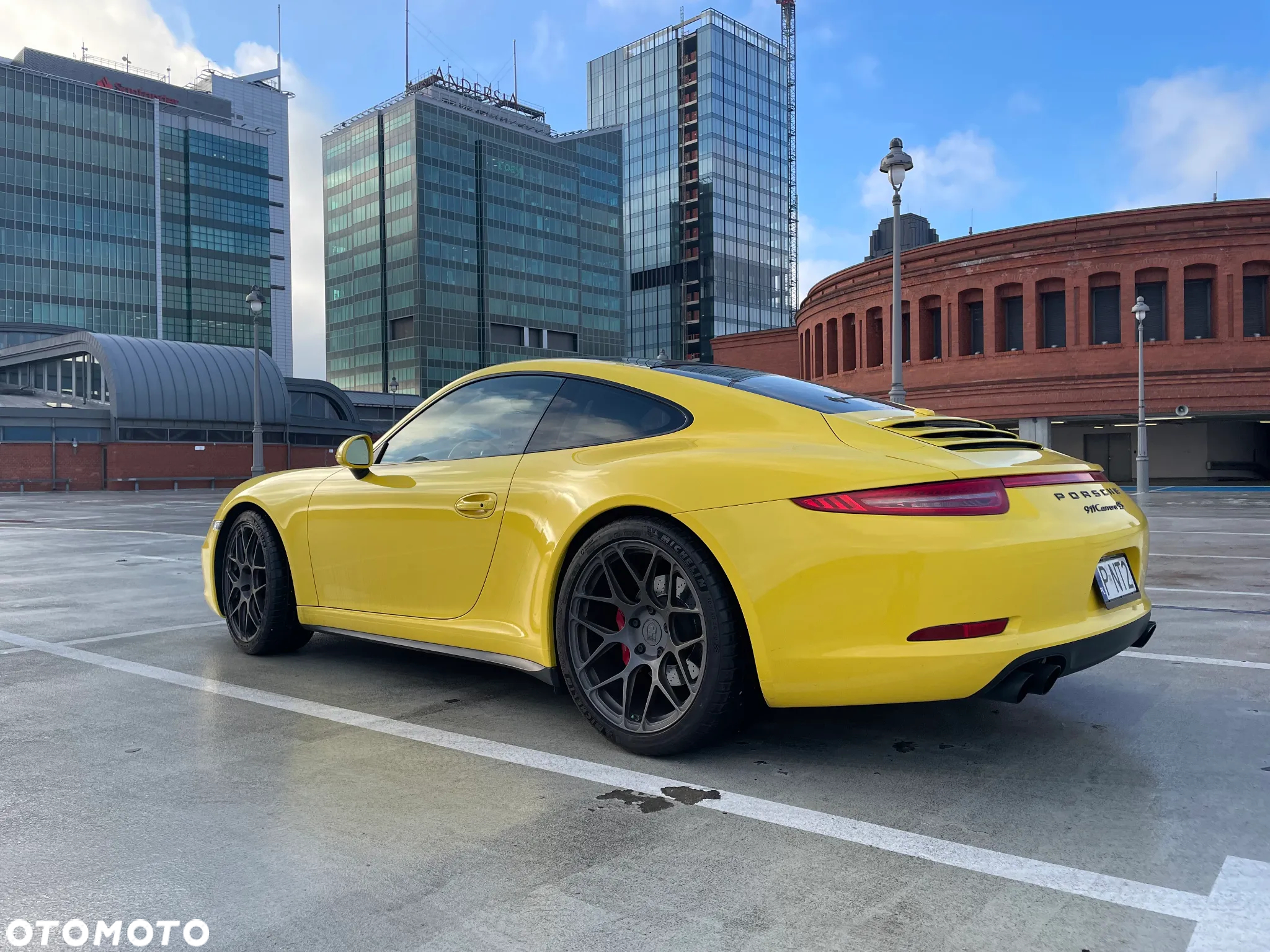 Porsche 911 Carrera 4S PDK - 21