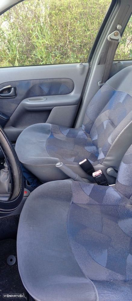Renault Clio 1.2 - 6