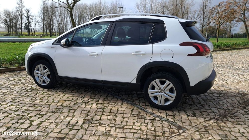 Peugeot 2008 1.5 BlueHDi Signature - 12