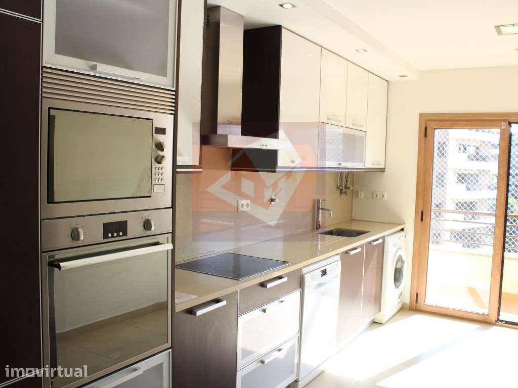 Apartamento T3 com garagem para arrendamento nas Colinas do Cruzeir... - Grande imagem: 5/31