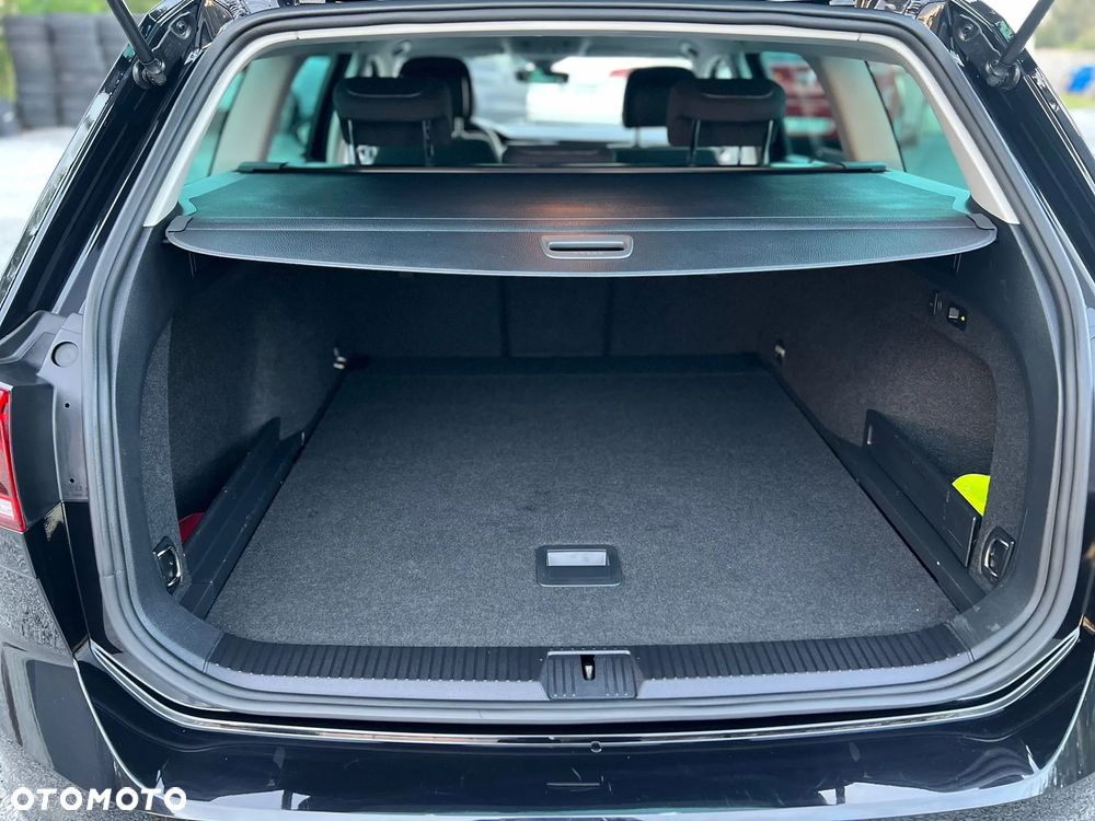 Volkswagen Passat 2.0 TDI EVO Business DSG - 36